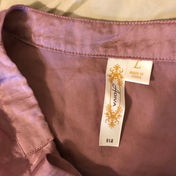 Deep rose pink, cap sleeved blouse. - Picture 3 of 4